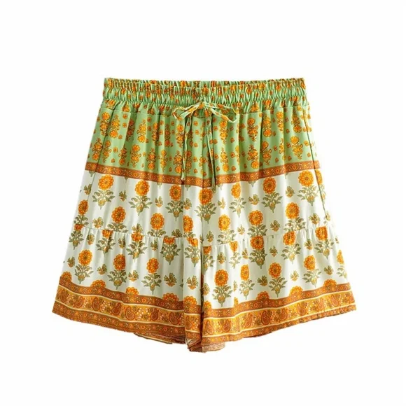 027 Boho Green Floral Gypsy Elastic Waist Shorts - Picture 8 of 8